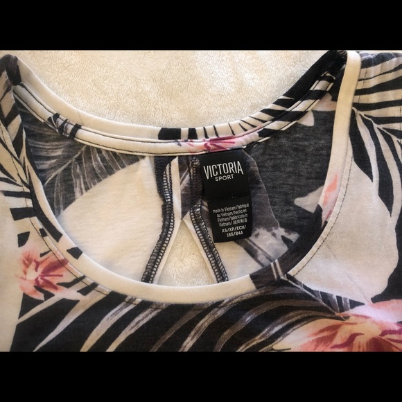 Victoria Secret Black Palm tank, eyelet detailing - Picture 3 of 6